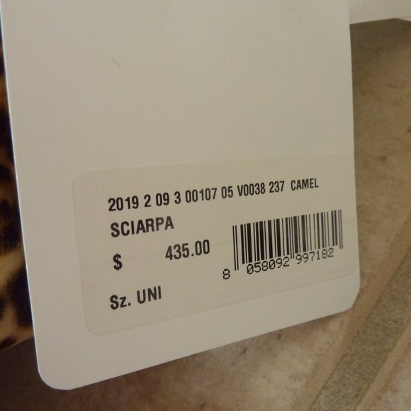 Moncler Leopard Print Down Puffer Scarf 'Sciarpa' - Picture 4 of 14